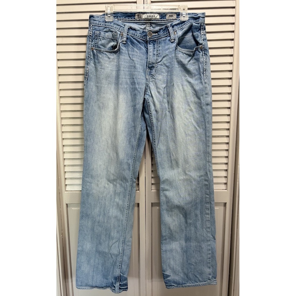 BKE Buckle Derek Denim Jeans Straight Leg Light Wash Size 33L Logo Low Rise